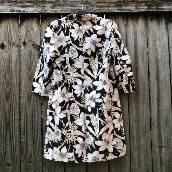 Dana Buchman 100% Silk Floral Jacket Size 8 Black White Snap Closure - Picture 9 of 16